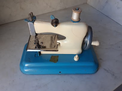 A4Epingles- Atelier De Couture-, Couturier à Cournon-d'Auvergne