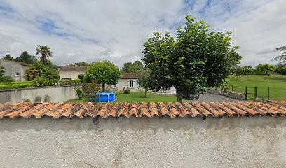 A 2 Mains Crea, Couturier à Jarnac