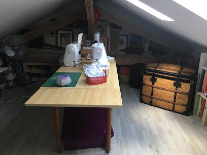 Aux Chouettes Aiguilles, Couturier à Longvic