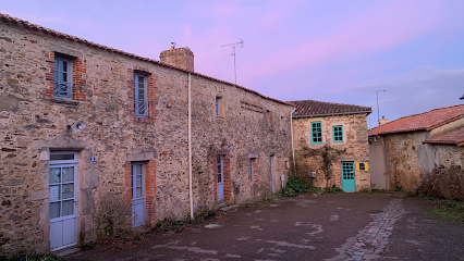 Aiguilles & Pampilles | Artisane Couturière | Création Couture | Upcycling | Vendée, Couturier à Mouchamps
