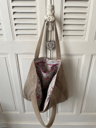 L'ATELIER DE LAURENCE, Couturier au Vanneau-Irleau