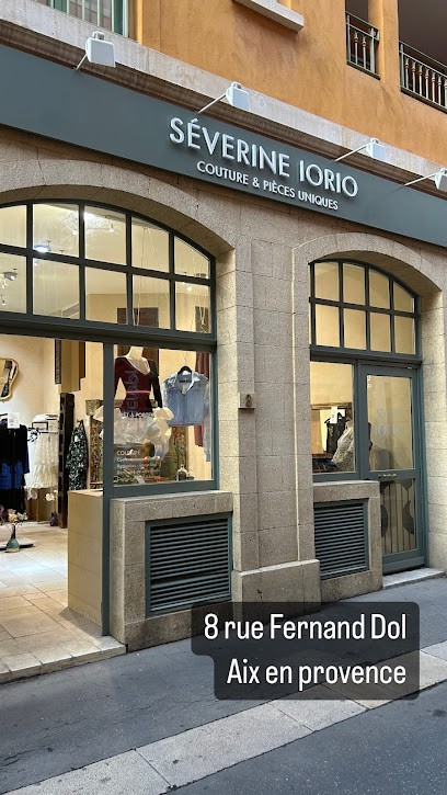 Severine IORIO Artisan couturière - Couture & pièces uniques, Couturier à Aix-en-Provence