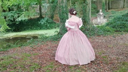 L'histoire à Portée D'aiguille, Couturier à Loc-Eguiner