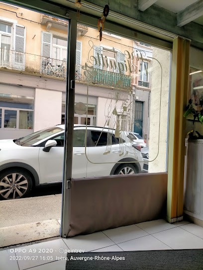 Tire L'Aiguille, Couturier à Voiron