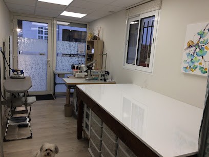 Rochette Isabelle, Couturier à Terrasson-Lavilledieu