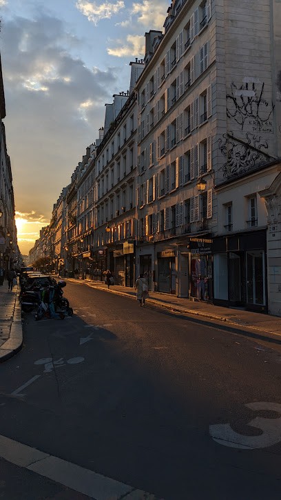 Vivi, Couturier à Paris 03