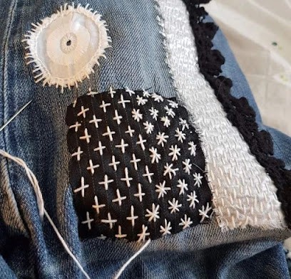 Abigail Saire DIY*For It Adults DIY*For Kids In English, Service de Broderie à Montreuil