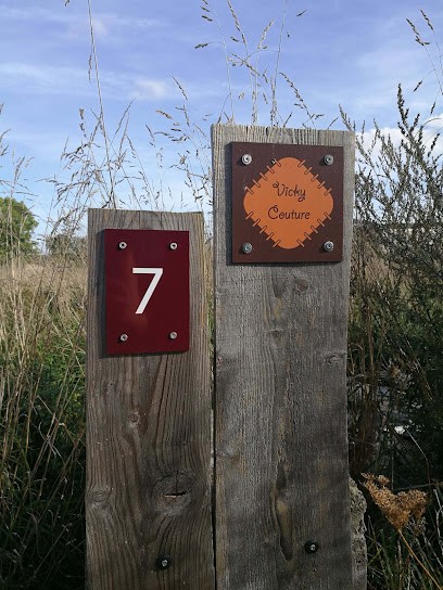 Vicky Couture, Couturier à Réminiac