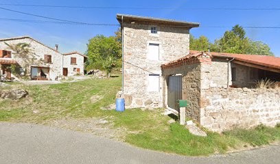La Petite Renarde, Couturier à Saint-Jean-Soleymieux