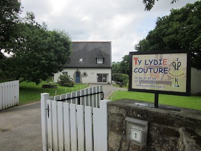 TY LYDIE COUTURE, Couturier à Duault