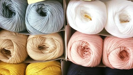 La Petite Couturiere, Couturier à Gourdon