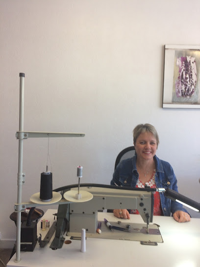 Béa Couture, Couturier à Irodouër