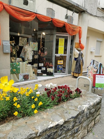 Ythak Atelier, Valérie GOSSELIN, Couturier à Monsempron-Libos