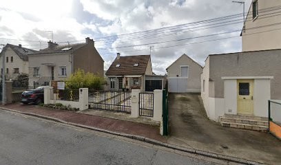 Nguyen Phan Catherine, Couturier à Saint-Jean-de-la-Ruelle