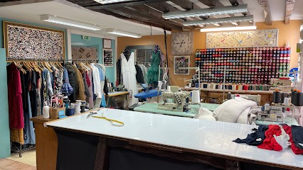 Retoucherie Helin, Couturier à Mandres-les-Roses