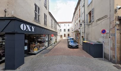 K.E.L, Couturier à Issoire