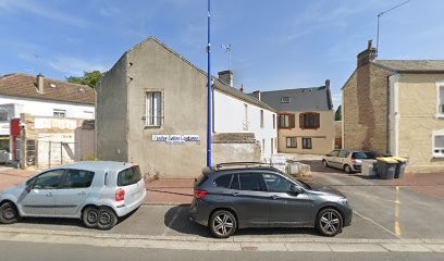 Michel Laurence, Couturier à Mondeville