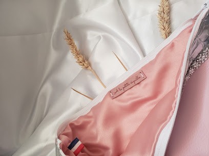 À la petite aiguille, Couturier à Avant-lès-Marcilly