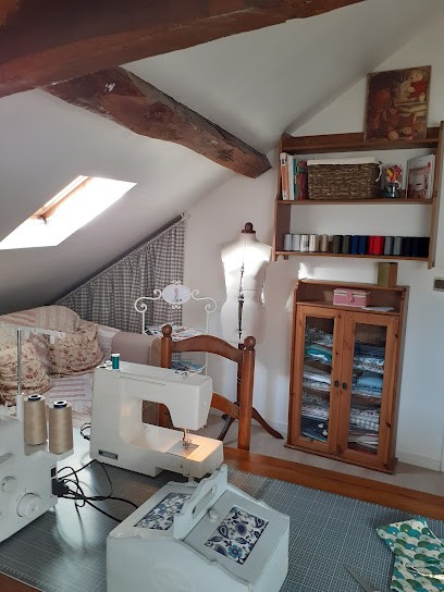 Cours de Couture By Nath, Couturier à Seix