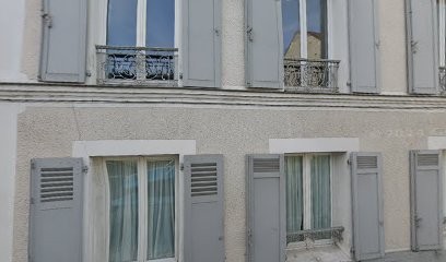 Kiorboe Vanpeene Tanja, Couturier à Saint-Leu-la-Forêt