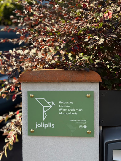 Joliplis, Couturier à Albi