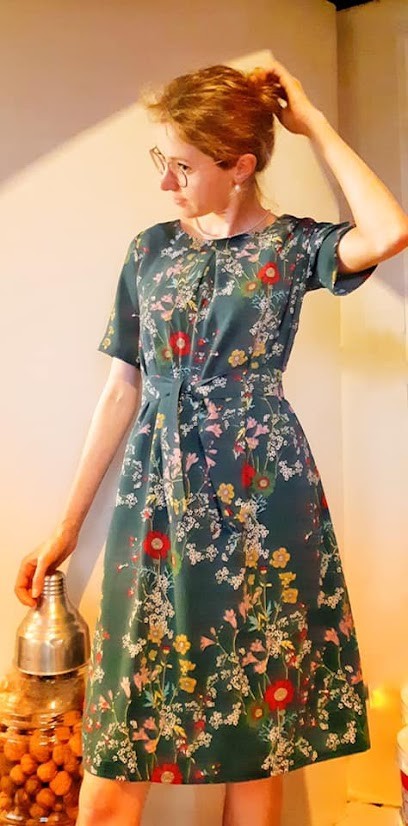 La Confrérie Des Petites Mains, Couturier à La Rochelle