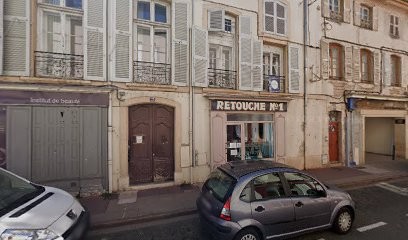 Retouche Numéro Un, Couturier à Roanne