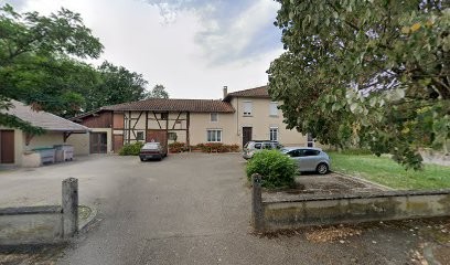 Amelie Bouilloux, Couturier à Attignat