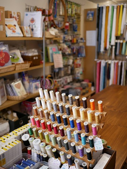 R.A. Couture, Couturier à Pézenas