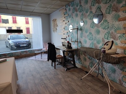 Couturière Penmarch :le Moigne Amélie 291 Rue François Mérien à Penmarch Dans Le Bâtiment Richard Vacances, Couturier à Penmarch