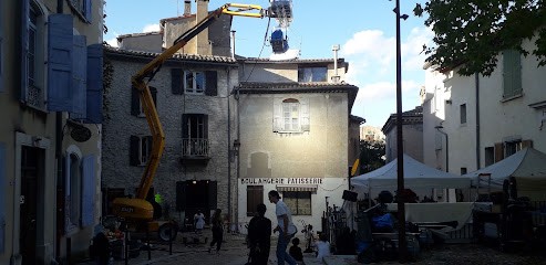 Atelier De Couture Karine Garcia, Couturier à Sauve