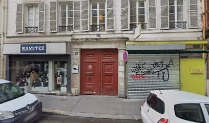 Sarah Lazure, Couturier à Paris 10