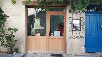 Au Fil de la Lune, Couturier à Taulignan