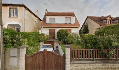 Pique Droit, Couturier à Ézanville