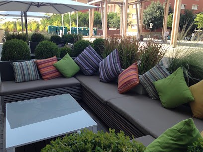 Foam & Confection, Couturier à Venelles