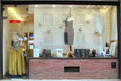 Fée Au Château, Couturier à Versailles