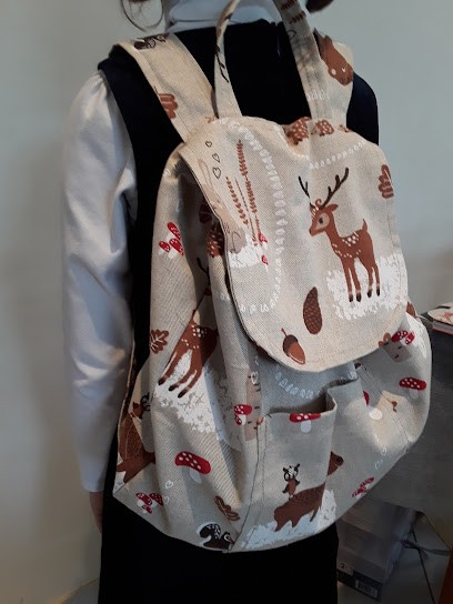 Lydia Couture, Couturier à Plouégat-Guérand