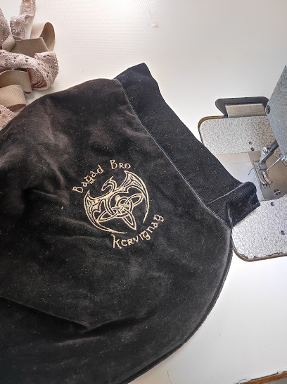 Aux Fils D'or De La Ria, Couturier à Plouhinec